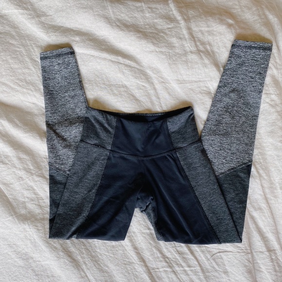 Strut this revolve color block legging - Picture 3 of 3